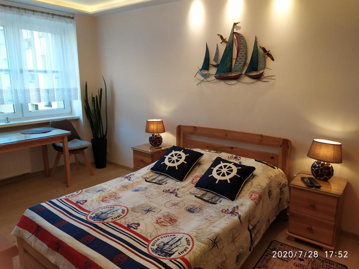 Apartament Pod Zaglami Apartamento Świnoujście Exterior foto